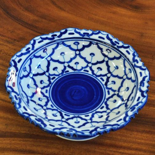 Thailändischer Keramik Teller mit Sockel 18x18x7,5cm