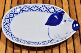 Thai ceramic Plate Pig 20x26x3cm