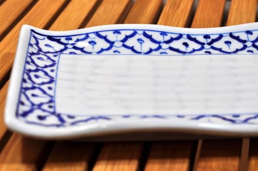 Thai ceramic Plate curved with dip bowl 12x22,7x2,5cm