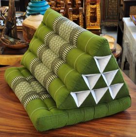 Pillow Thai triangle cushion flowers green 1 mat