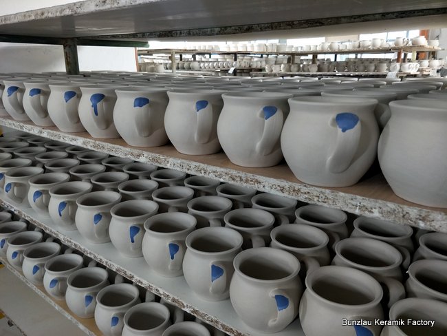 Schöne Bunzlauer Keramik. Jetzt bei Wanthai.de kaufen!